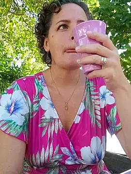 emiliemilf online show from 04-21-26, 05:28