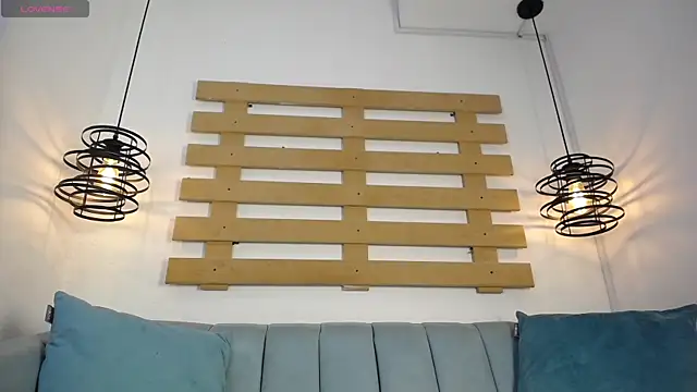 Andy Leex online show from 12-15-25, 07:40