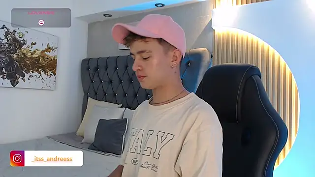 LiamWildx20 online show from 07-02-26, 04:35