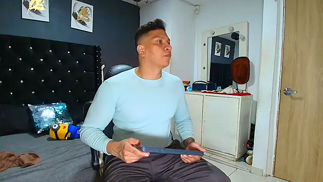 ethan dalton  online show from 04-23-26, 03:30