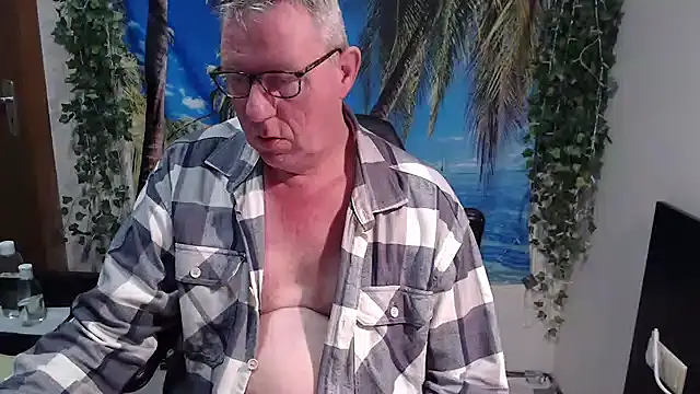 JamesBauer online show from 11-30-25, 04:49