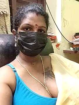 Snapshot of poojaa-rani chatting on 11-15-25, 05:31 poojaa-rani online show from 11-15-25, 05:31