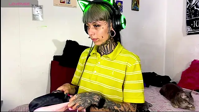 Snapshot of d3m0ny0_0 chatting on 03-28-26, 06:46 d3m0ny0 0 online show from 03-28-26, 06:46