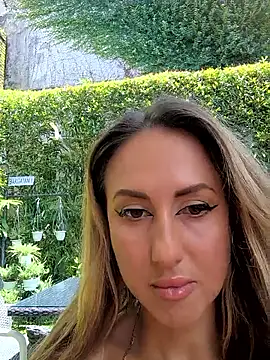 Brilliant-Splashes online show from 12-23-25, 04:21