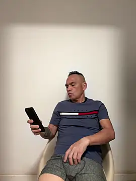 mateocali25 online show from 05-26-26, 12:12