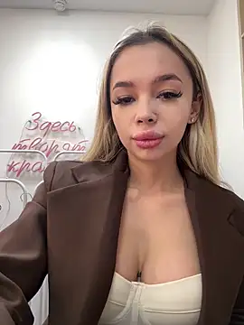 Snapshot of katyevance chatting on 02-15-26, 07:27 katyevance online show from 02-15-26, 07:27