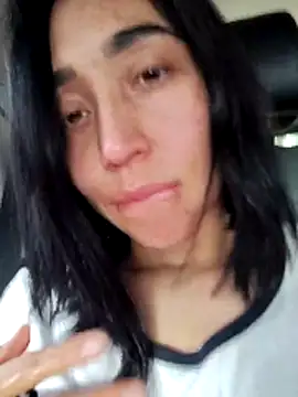 Snapshot of Elowyn chatting on 01-05-26, 05:38 Elowyn online show from 01-05-26, 05:38