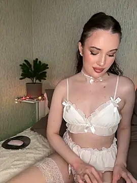 Ariana Sanderss online show from 12-20-25, 09:00