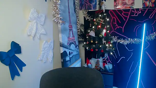 VanessaRey  online show from 12-20-25, 07:48