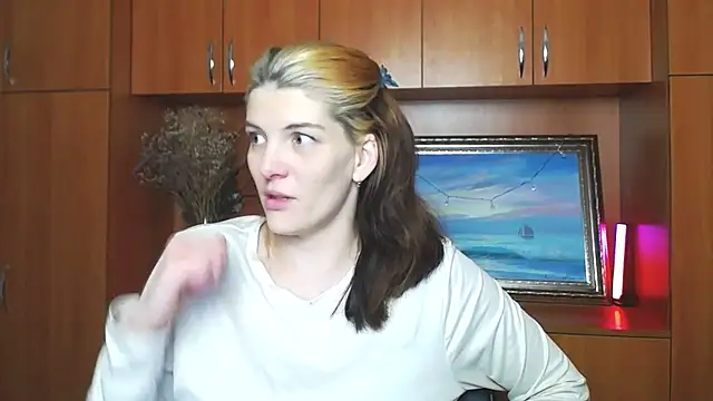 VanessaRey  online show from 03-07-26, 05:21