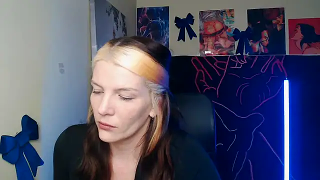 VanessaRey  online show from 04-07-26, 05:52