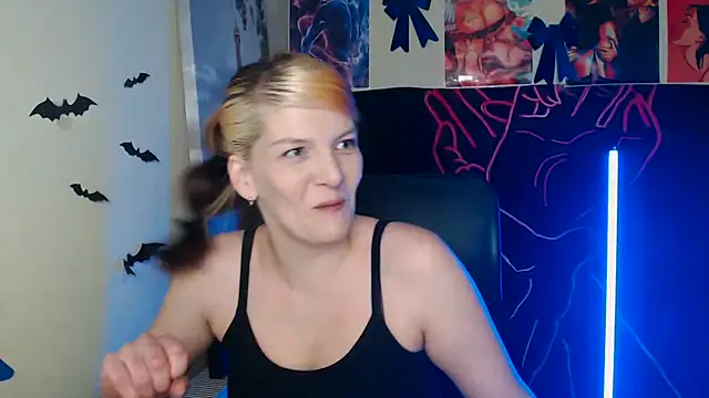 VanessaRey  online show from 04-21-26, 04:45