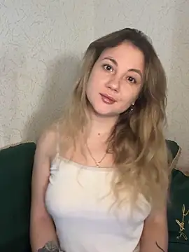 mollygirll online show from 11-28-25, 11:13