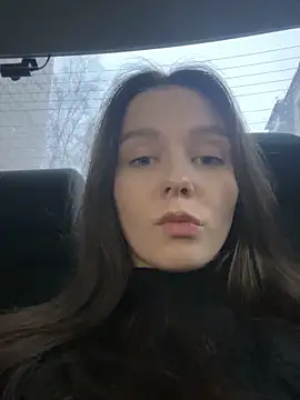 Snapshot of MilaBee chatting on 03-18-25, 11:30 MilaBee online show from 03-18-25, 11:30