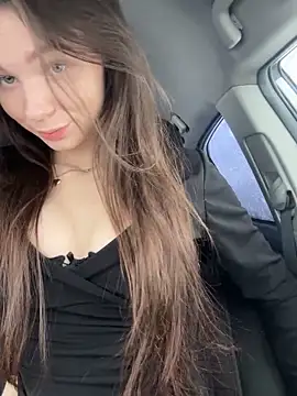 MilaBee online show from 12-20-25, 06:20