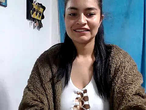 AlanaHotxx online show from 11-04-25, 06:23