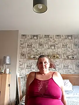 MissQueenBeex online show from 03-21-25, 09:12