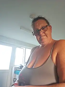 MissQueenBeex online show from 05-25-26, 07:20