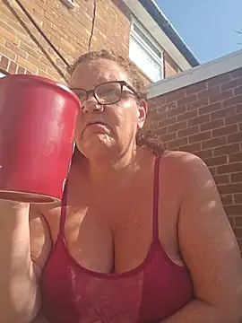 MissQueenBeex online show from 06-25-26, 08:08