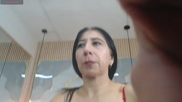 nei girl online show from 12-04-25, 11:41