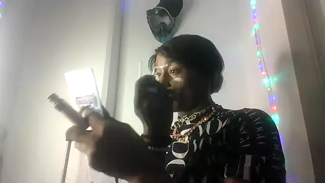 Snapshot of ItsBarbieBitcxxxx69 chatting on 03-15-26, 02:50 ItsBarbieBitcxxxx69 online show from 03-15-26, 02:50