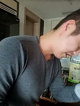 Snapshot of woonee827372 chatting on 11-22-25, 03:49 woonee827372 online show from 11-22-25, 03:49