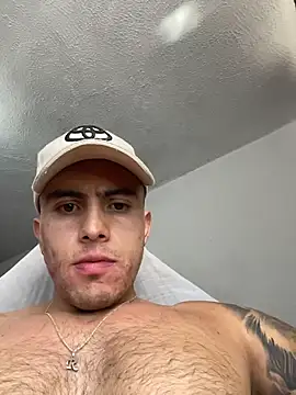 Snapshot of LucasJewely chatting on 02-03-26, 05:07 LucasJewely online show from 02-03-26, 05:07