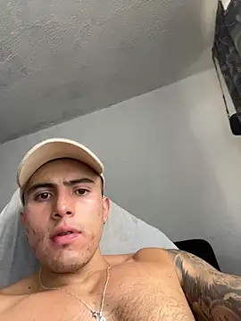 Snapshot of LucasJewely chatting on 02-06-26, 05:49 LucasJewely online show from 02-06-26, 05:49