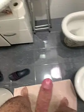 Snapshot of donmike01 chatting on 10-20-25, 03:23 donmike01 online show from 10-20-25, 03:23