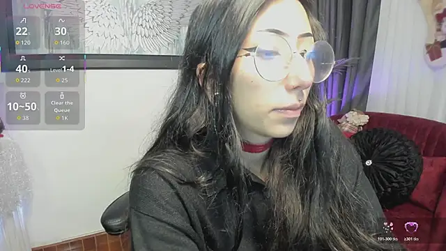 Snapshot of Laila_Angels chatting on 12-04-25, 02:10 Laila Angels online show from 12-04-25, 02:10