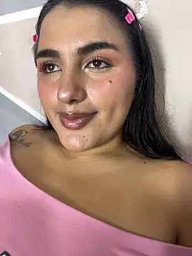 Hanna maddy online show from 03-23-25, 05:43