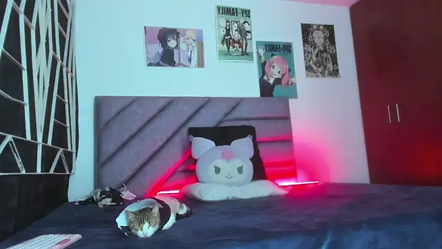 KARINNA  RAVEN online show from 12-04-25, 12:53