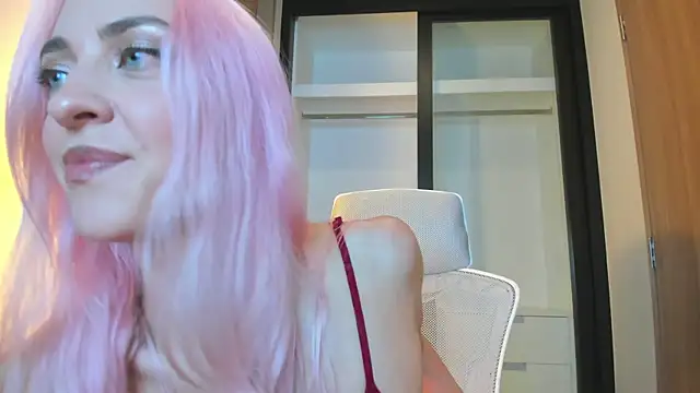  Miss Valentina  online show from 01-18-26, 03:27