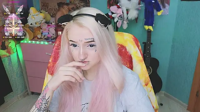 Manuela unicorn online show from 11-06-25, 08:21