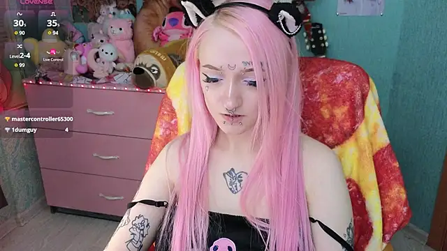 Manuela unicorn online show from 12-15-25, 09:19