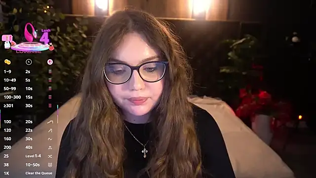 LuxSopphia online show from 07-20-26, 10:39