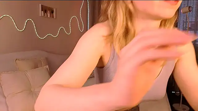 Lilo Sims online show from 10-12-25, 04:00