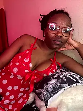 Snapshot of YummyMelanin117 chatting on 01-19-26, 01:48 YummyMelanin117 online show from 01-19-26, 01:48