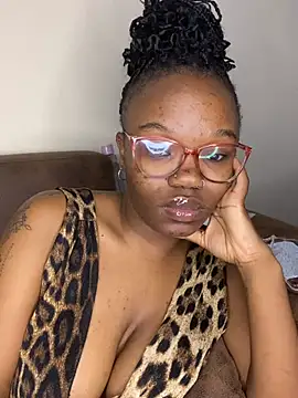 Snapshot of YummyMelanin117 chatting on 03-11-26, 11:55 YummyMelanin117 online show from 03-11-26, 11:55