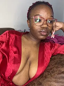 YummyMelanin117 online show from 05-04-26, 01:18