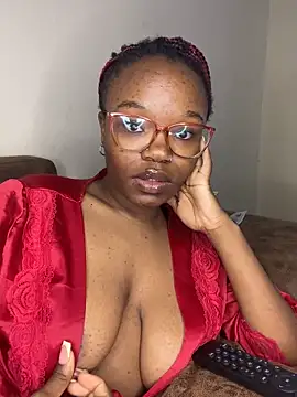 YummyMelanin117 online show from 05-11-26, 10:29