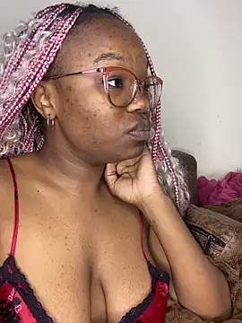 YummyMelanin117 online show from 05-19-26, 11:11