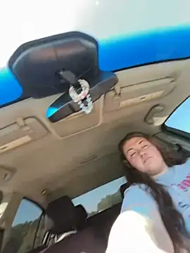 Snapshot of kushdoll99 chatting on 09-27-25, 04:23 kushdoll99 online show from 09-27-25, 04:23