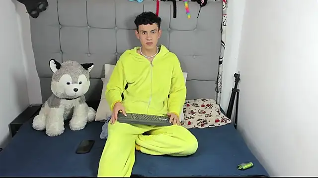 jeims hotboy online show from 10-12-25, 08:02