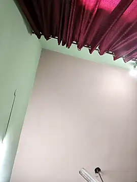 Eshwari Chopra online show from 09-18-25, 04:14