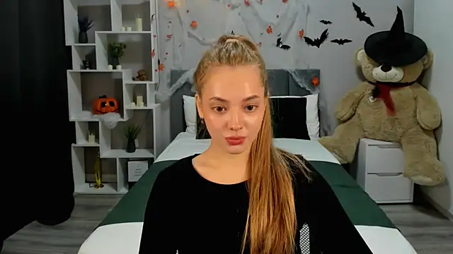 MelanieAlves online show from 11-05-25, 06:08