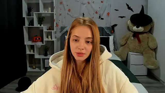 MelanieAlves online show from 11-06-25, 12:39