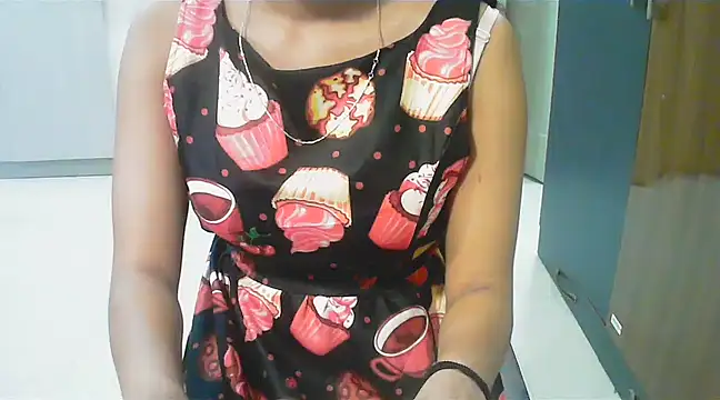 Snapshot of ragini_m_m_s chatting on 03-22-25, 02:03 ragini m m s online show from 03-22-25, 02:03