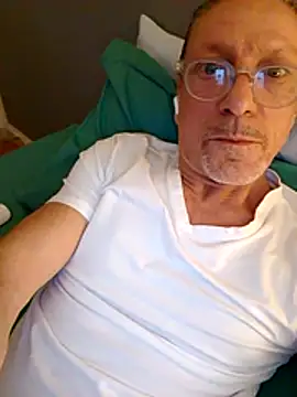 Deddyitalia3p online show from 11-09-25, 07:34