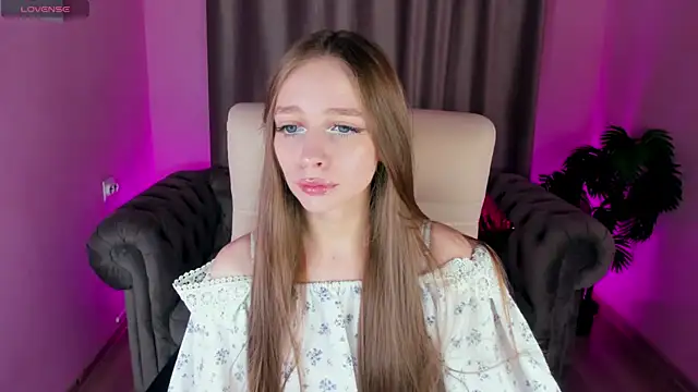 Amy Waynee online show from 10-19-25, 04:29